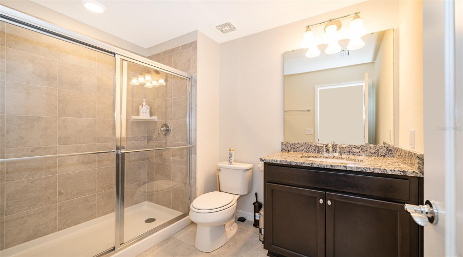 Davenport, Florida 33837, 5 Bedrooms Bedrooms, ,4 Bathroomsbathrooms,Residential,For Sale,Misty Oak,Mfrs5118137