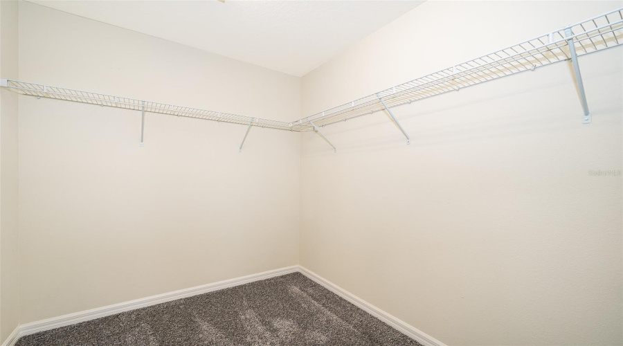 Davenport, Florida 33837, 5 Bedrooms Bedrooms, ,4 Bathroomsbathrooms,Residential,For Sale,Misty Oak,Mfrs5118137
