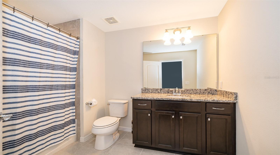 Davenport, Florida 33837, 5 Bedrooms Bedrooms, ,4 Bathroomsbathrooms,Residential,For Sale,Misty Oak,Mfrs5118137