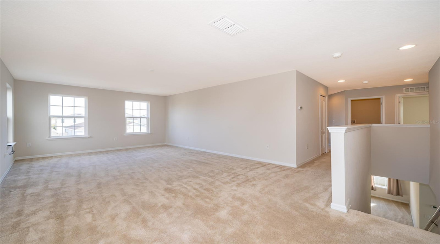 Davenport, Florida 33837, 4 Bedrooms Bedrooms, ,2 Bathroomsbathrooms,Residential,For Sale,Seattle Slew,Mfrs5117921