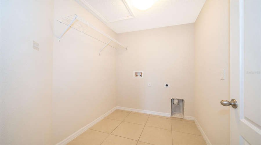 Davenport, Florida 33837, 4 Bedrooms Bedrooms, ,2 Bathroomsbathrooms,Residential,For Sale,Seattle Slew,Mfrs5117921