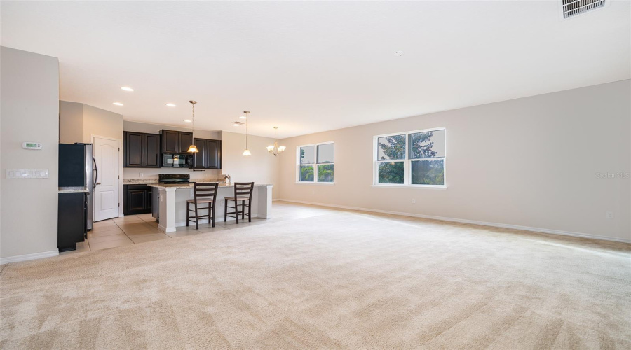 Davenport, Florida 33837, 4 Bedrooms Bedrooms, ,2 Bathroomsbathrooms,Residential,For Sale,Seattle Slew,Mfrs5117921