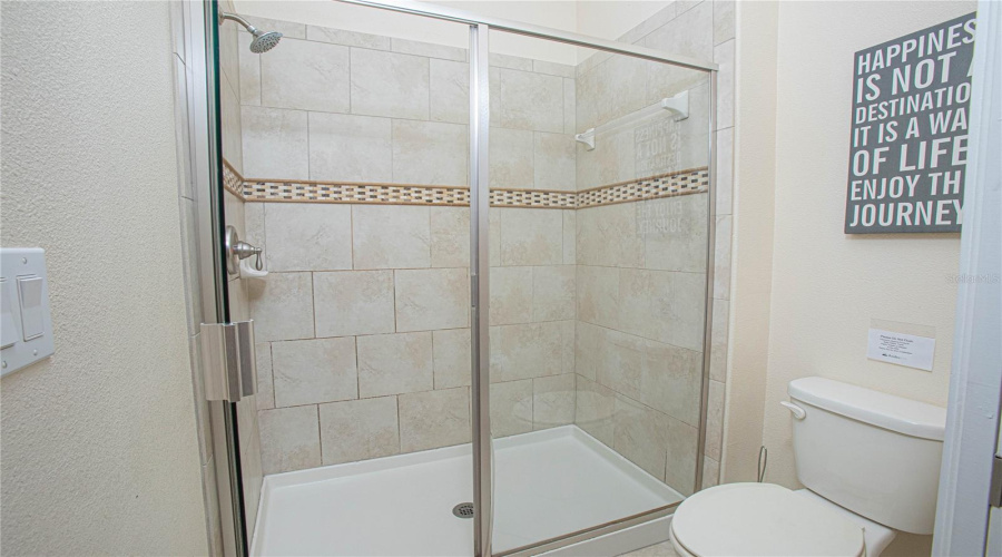 Davenport, Florida 33896, 6 Bedrooms Bedrooms, ,6 Bathroomsbathrooms,Residential,For Sale,Wexford,Mfro6269195