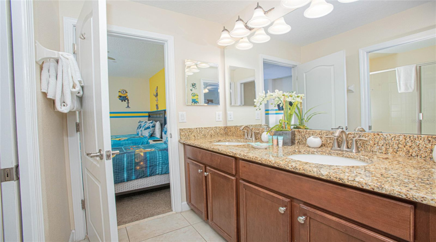 Davenport, Florida 33896, 6 Bedrooms Bedrooms, ,6 Bathroomsbathrooms,Residential,For Sale,Wexford,Mfro6269195