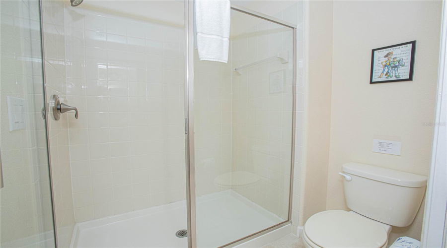 Davenport, Florida 33896, 6 Bedrooms Bedrooms, ,6 Bathroomsbathrooms,Residential,For Sale,Wexford,Mfro6269195