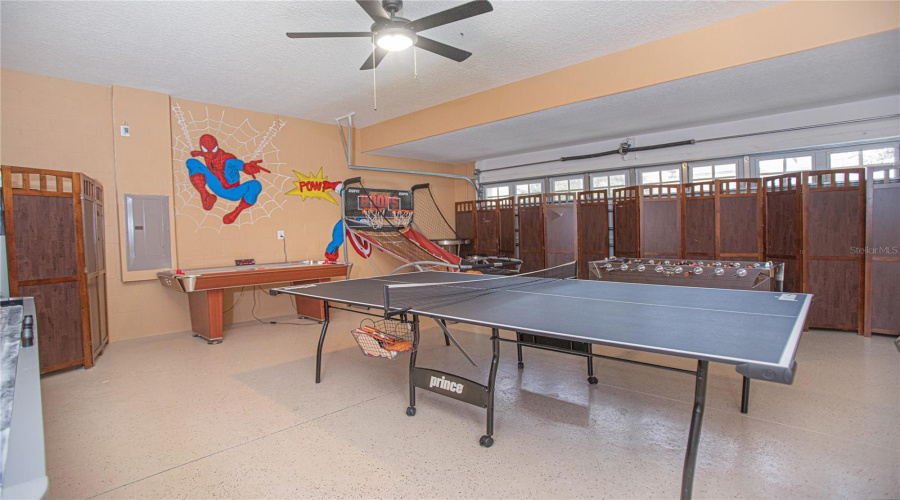 Davenport, Florida 33896, 6 Bedrooms Bedrooms, ,6 Bathroomsbathrooms,Residential,For Sale,Wexford,Mfro6269195