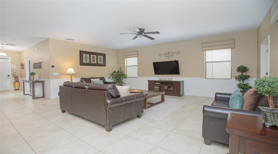 Davenport, Florida 33896, 6 Bedrooms Bedrooms, ,6 Bathroomsbathrooms,Residential,For Sale,Wexford,Mfro6269195