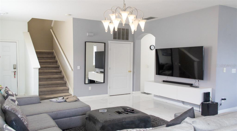 Davenport, Florida 33896, 4 Bedrooms Bedrooms, ,3 Bathroomsbathrooms,Residential,For Sale,Earlmont,Mfrs5111388