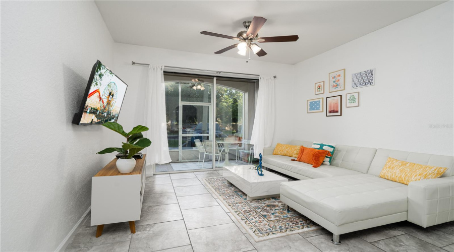 Kissimmee, Florida 34747, 3 Bedrooms Bedrooms, ,2 Bathroomsbathrooms,Residential,For Sale,Almaton,Mfro6268373