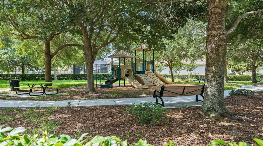 Kissimmee, Florida 34747, 3 Bedrooms Bedrooms, ,2 Bathroomsbathrooms,Residential,For Sale,Almaton,Mfro6268373