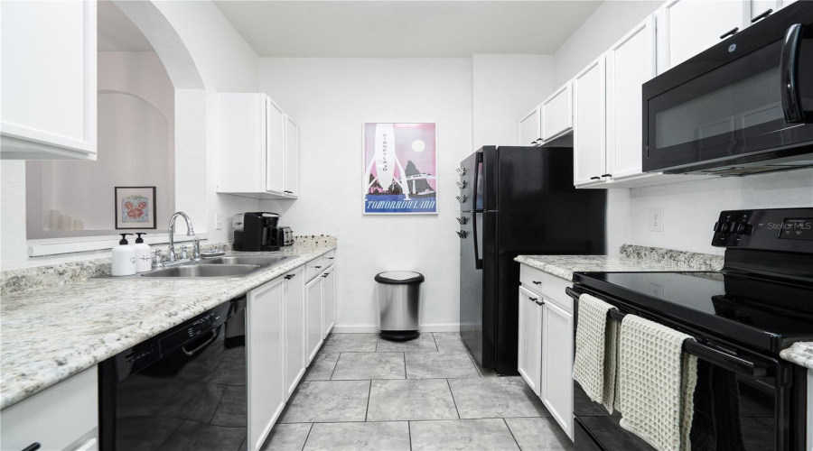 Kissimmee, Florida 34747, 3 Bedrooms Bedrooms, ,2 Bathroomsbathrooms,Residential,For Sale,Almaton,Mfro6268373