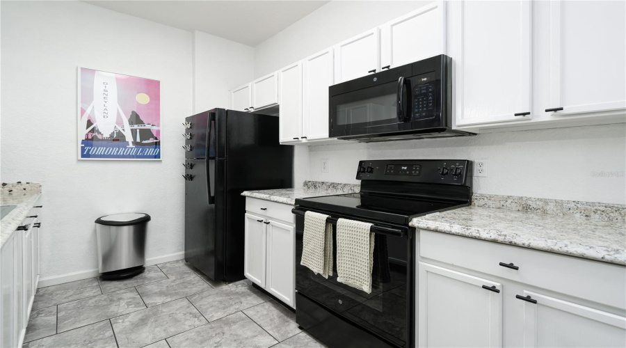Kissimmee, Florida 34747, 3 Bedrooms Bedrooms, ,2 Bathroomsbathrooms,Residential,For Sale,Almaton,Mfro6268373