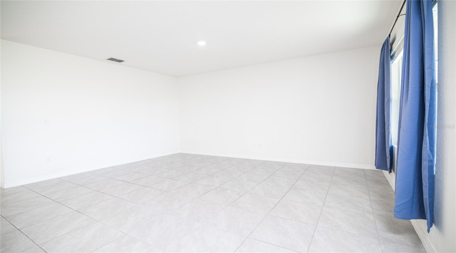 Davenport, Florida 33837, 3 Bedrooms Bedrooms, ,2 Bathroomsbathrooms,Residential,For Sale,Greymount,Mfro6269214