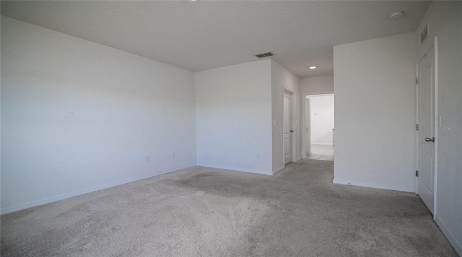 Davenport, Florida 33837, 3 Bedrooms Bedrooms, ,2 Bathroomsbathrooms,Residential,For Sale,Greymount,Mfro6269214