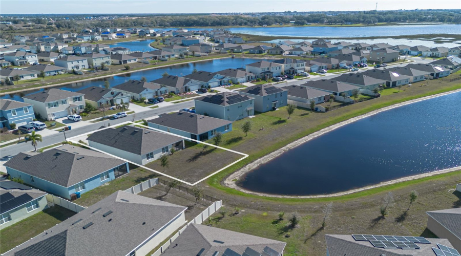 Davenport, Florida 33837, 3 Bedrooms Bedrooms, ,2 Bathroomsbathrooms,Residential,For Sale,Greymount,Mfro6269214