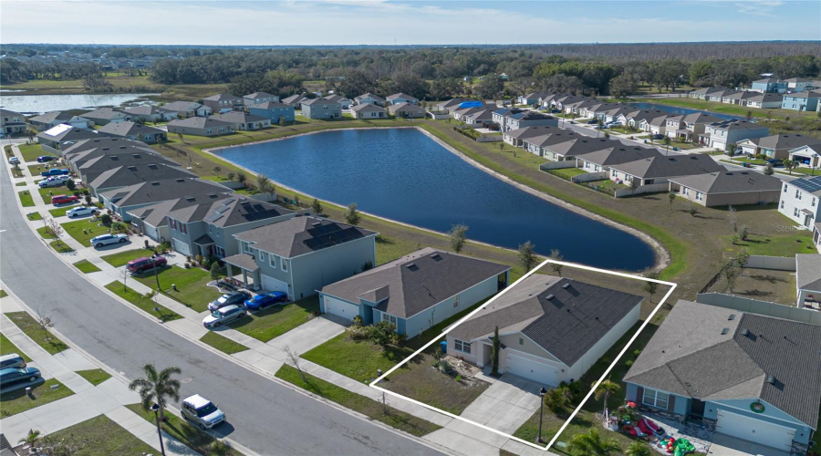 Davenport, Florida 33837, 3 Bedrooms Bedrooms, ,2 Bathroomsbathrooms,Residential,For Sale,Greymount,Mfro6269214