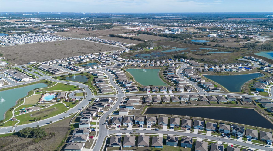 Davenport, Florida 33837, 3 Bedrooms Bedrooms, ,2 Bathroomsbathrooms,Residential,For Sale,Greymount,Mfro6269214