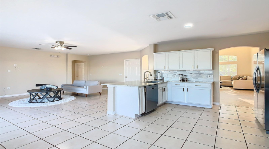 DAVENPORT, Florida 33897, 4 Bedrooms Bedrooms, ,3 BathroomsBathrooms,Residential,For Sale,CASSIA,MFRS5118180