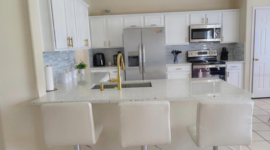 DAVENPORT, Florida 33897, 4 Bedrooms Bedrooms, ,3 BathroomsBathrooms,Residential,For Sale,CASSIA,MFRS5118180