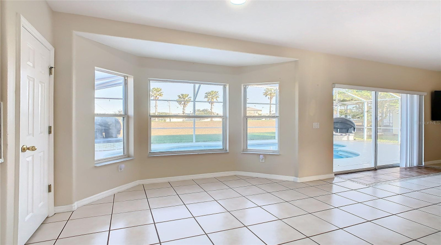 DAVENPORT, Florida 33897, 4 Bedrooms Bedrooms, ,3 BathroomsBathrooms,Residential,For Sale,CASSIA,MFRS5118180