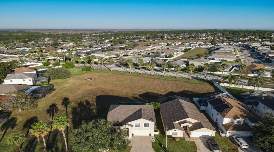 DAVENPORT, Florida 33897, 4 Bedrooms Bedrooms, ,3 BathroomsBathrooms,Residential,For Sale,CASSIA,MFRS5118180