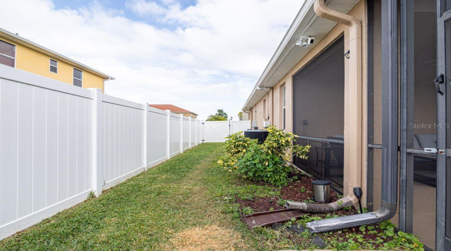 Kissimmee, Florida 34746, 4 Bedrooms Bedrooms, ,3 Bathroomsbathrooms,Residential,For Sale,Sevan,Mfrtb8315171
