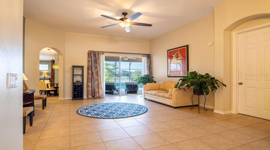 Kissimmee, Florida 34746, 4 Bedrooms Bedrooms, ,3 Bathroomsbathrooms,Residential,For Sale,Sevan,Mfrtb8315171