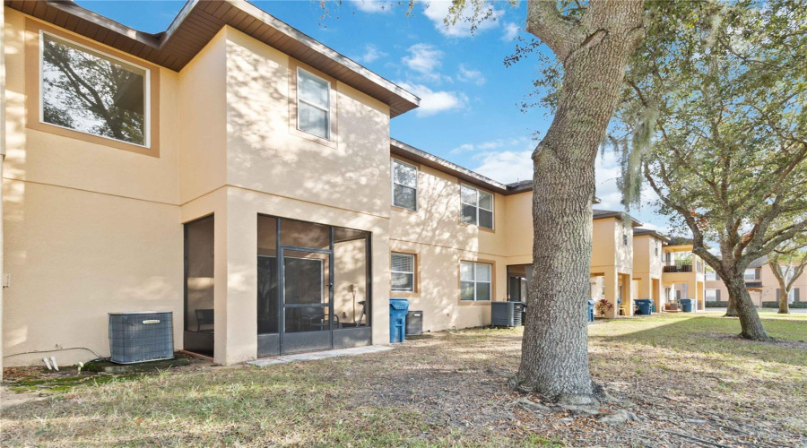 Davenport, Florida 33897, 4 Bedrooms Bedrooms, ,3 Bathroomsbathrooms,Residential,For Sale,Calabria,Mfrs5118171