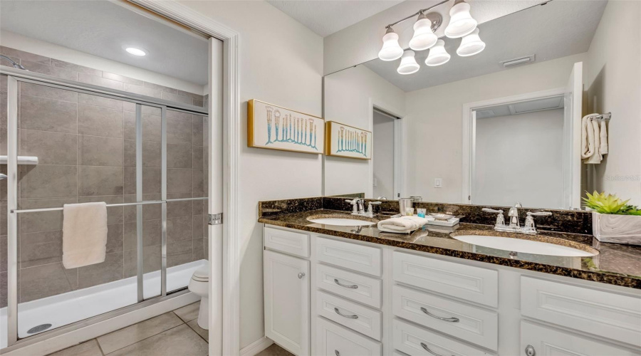 Davenport, Florida 33837, 7 Bedrooms Bedrooms, ,5 Bathroomsbathrooms,Residential,For Sale,Misty Oak,Mfro6269984