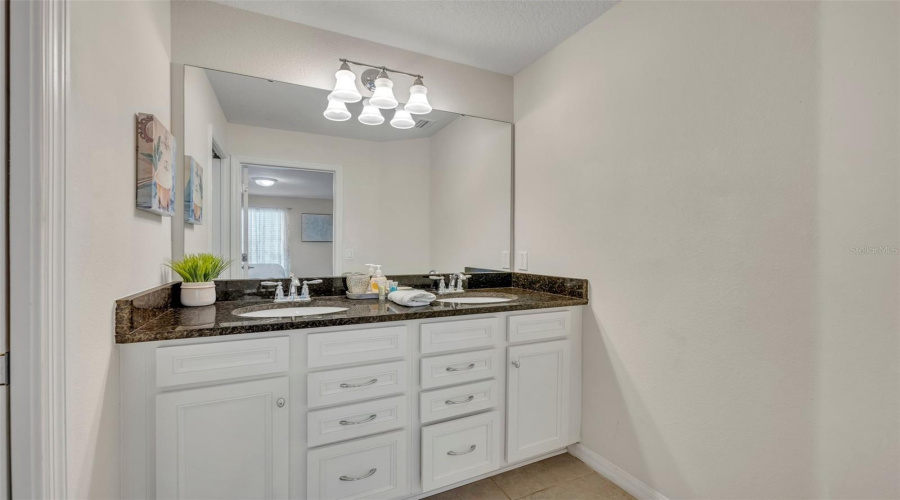 Davenport, Florida 33837, 7 Bedrooms Bedrooms, ,5 Bathroomsbathrooms,Residential,For Sale,Misty Oak,Mfro6269984