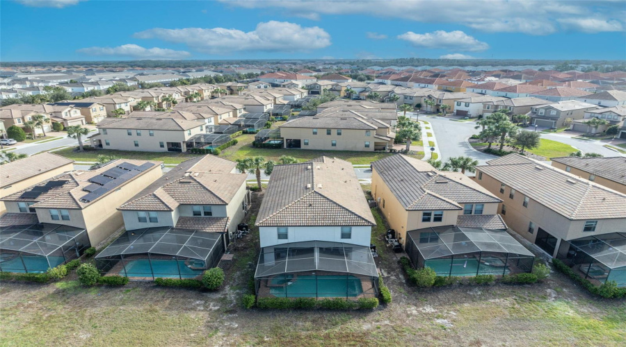 Davenport, Florida 33837, 7 Bedrooms Bedrooms, ,5 Bathroomsbathrooms,Residential,For Sale,Misty Oak,Mfro6269984