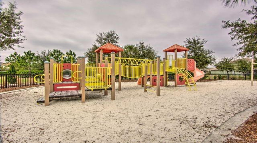 Davenport, Florida 33837, 7 Bedrooms Bedrooms, ,5 Bathroomsbathrooms,Residential,For Sale,Misty Oak,Mfro6269984