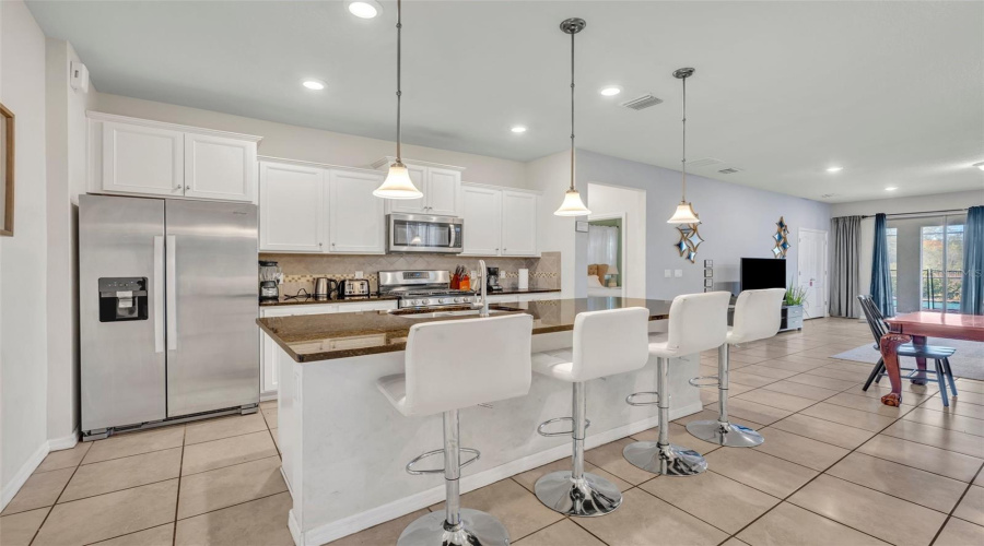 Davenport, Florida 33837, 7 Bedrooms Bedrooms, ,5 Bathroomsbathrooms,Residential,For Sale,Misty Oak,Mfro6269984