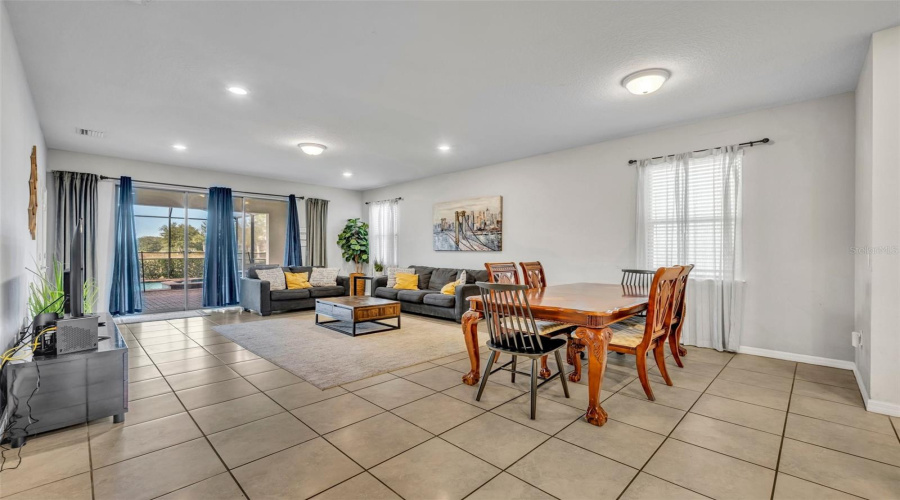Davenport, Florida 33837, 7 Bedrooms Bedrooms, ,5 Bathroomsbathrooms,Residential,For Sale,Misty Oak,Mfro6269984