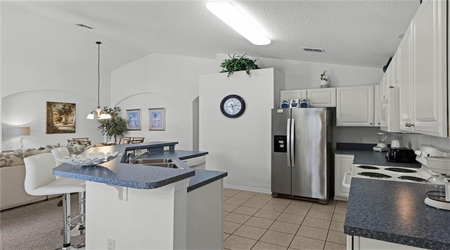 Kissimmee, Florida 34746, 4 Bedrooms Bedrooms, ,3 Bathroomsbathrooms,Residential,For Sale,Winding Willow,Mfrs5118183