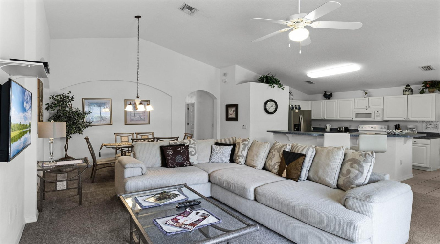 Kissimmee, Florida 34746, 4 Bedrooms Bedrooms, ,3 Bathroomsbathrooms,Residential,For Sale,Winding Willow,Mfrs5118183