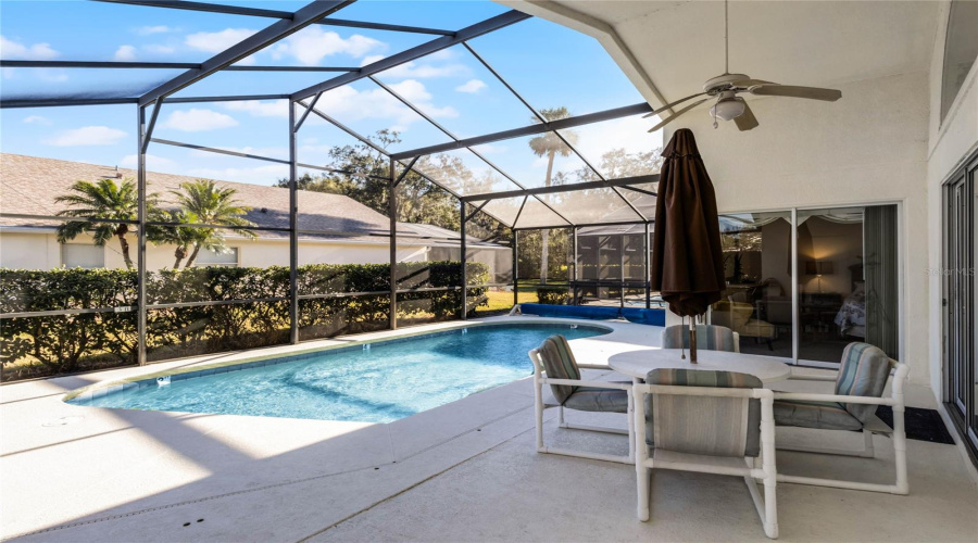 Kissimmee, Florida 34746, 4 Bedrooms Bedrooms, ,3 Bathroomsbathrooms,Residential,For Sale,Winding Willow,Mfrs5118183
