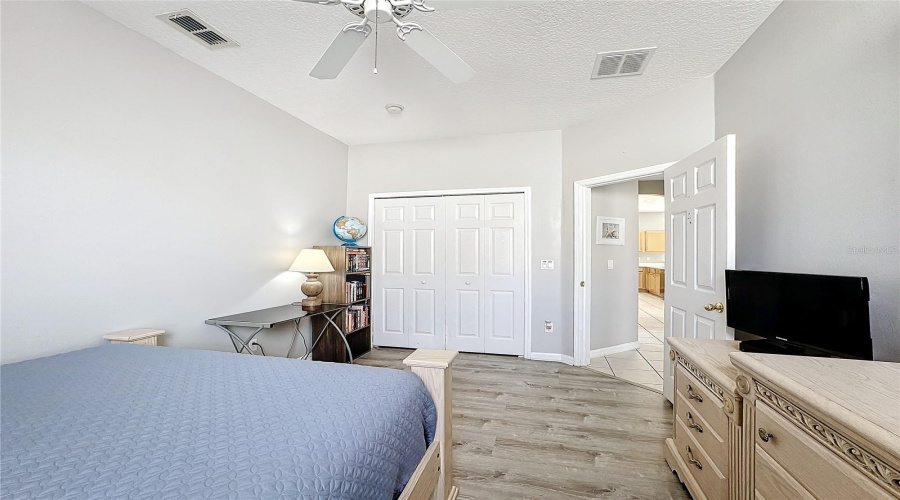 Davenport, Florida 33896, 4 Bedrooms Bedrooms, ,2 Bathroomsbathrooms,Residential,For Sale,Henley,Mfrs5118249