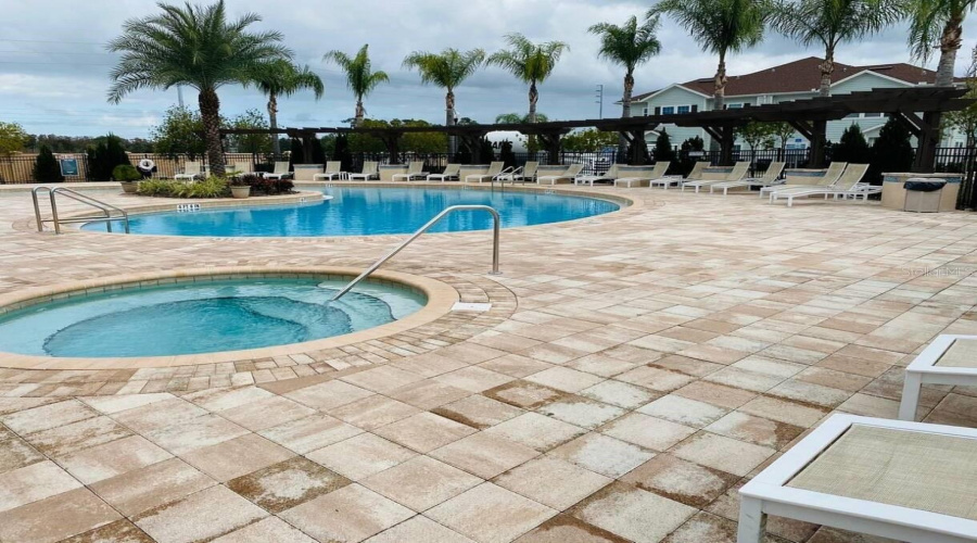 Kissimmee, Florida 34747, 3 Bedrooms Bedrooms, ,2 Bathroomsbathrooms,Residential,For Sale,Shine,Mfrs5118285