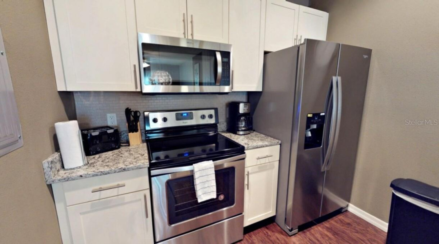 Kissimmee, Florida 34747, 3 Bedrooms Bedrooms, ,2 Bathroomsbathrooms,Residential,For Sale,Shine,Mfrs5118285