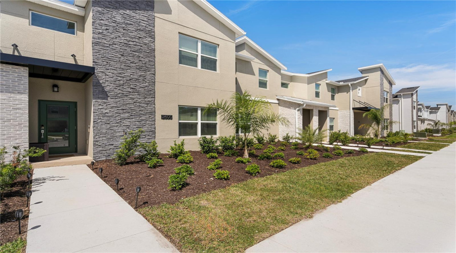 Kissimmee, Florida 34746, 4 Bedrooms Bedrooms, ,3 Bathroomsbathrooms,Residential,For Sale,Reading,Mfro6270391