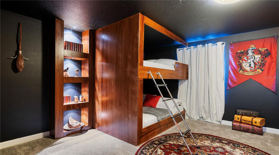 Kissimmee, Florida 34746, 4 Bedrooms Bedrooms, ,3 Bathroomsbathrooms,Residential,For Sale,Reading,Mfro6270391