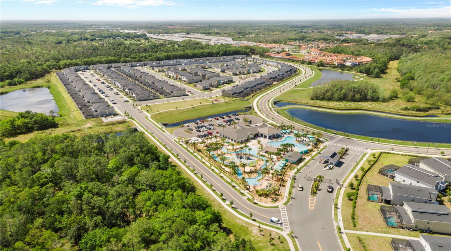 Kissimmee, Florida 34746, 4 Bedrooms Bedrooms, ,3 Bathroomsbathrooms,Residential,For Sale,Reading,Mfro6270391