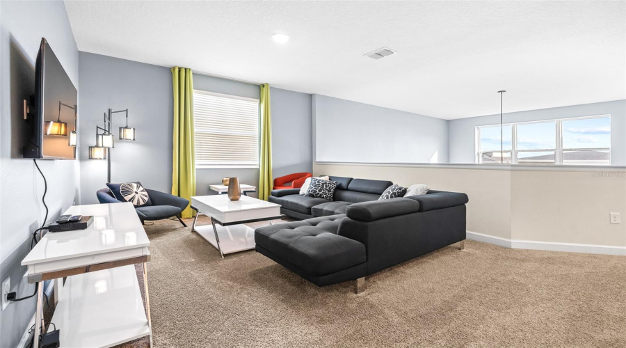 Davenport, Florida 33896, 5 Bedrooms Bedrooms, ,5 Bathroomsbathrooms,Residential,For Sale,Drop Shot,Mfrtb8337392