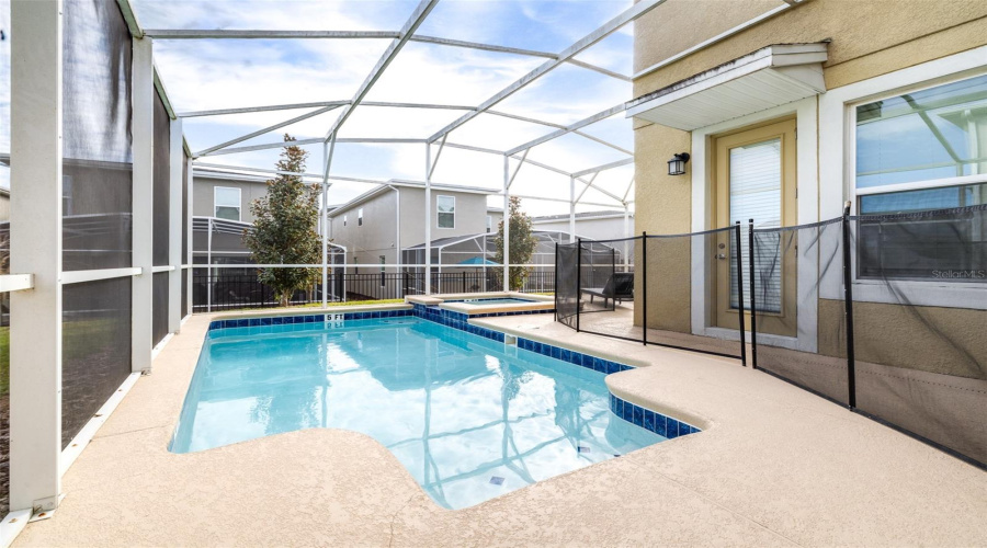 Davenport, Florida 33896, 5 Bedrooms Bedrooms, ,5 Bathroomsbathrooms,Residential,For Sale,Drop Shot,Mfrtb8337392