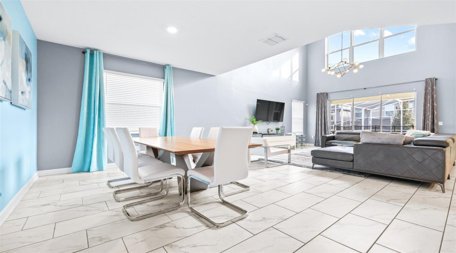 Davenport, Florida 33896, 5 Bedrooms Bedrooms, ,5 Bathroomsbathrooms,Residential,For Sale,Drop Shot,Mfrtb8337392
