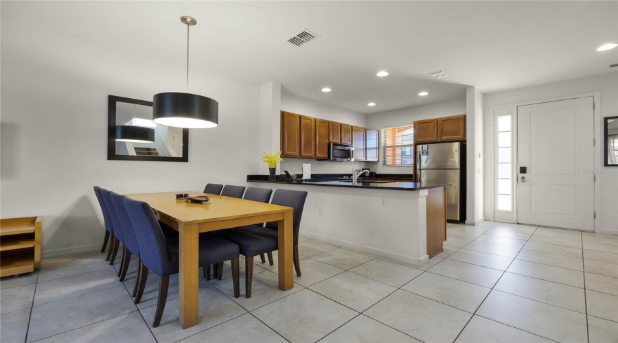 Kissimmee, Florida 34746, 3 Bedrooms Bedrooms, ,2 Bathroomsbathrooms,Residential,For Sale,Bugatti,Mfrs5118292