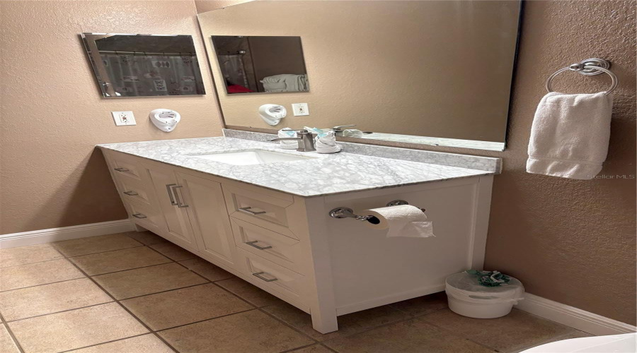 KISSIMMEE, Florida 34746, 2 Bedrooms Bedrooms, ,2 BathroomsBathrooms,Residential,For Sale,BONFIRE BEACH,MFRO6269241