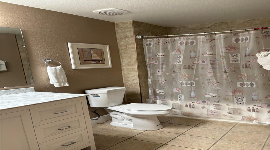 KISSIMMEE, Florida 34746, 2 Bedrooms Bedrooms, ,2 BathroomsBathrooms,Residential,For Sale,BONFIRE BEACH,MFRO6269241