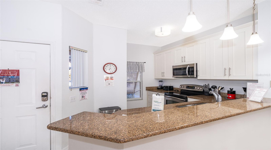KISSIMMEE, Florida 34746, 3 Bedrooms Bedrooms, ,2 BathroomsBathrooms,Residential,For Sale,VERO BEACH,0,MFRO6269856